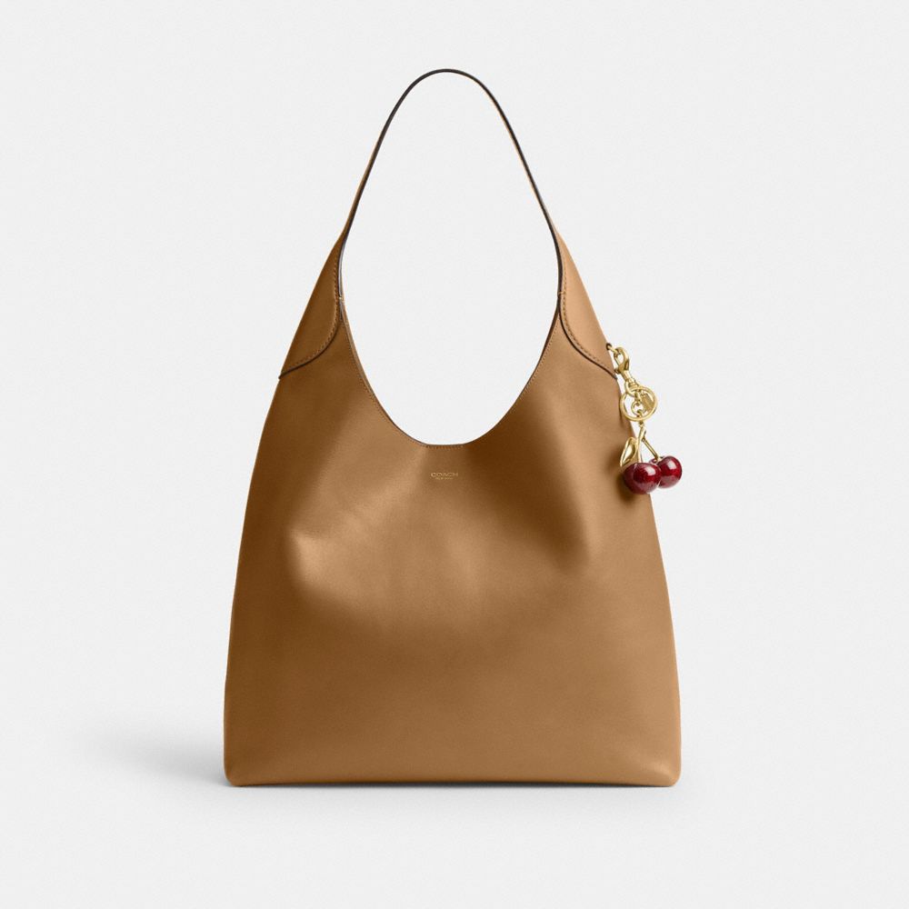 COACH®,SAC ÉPAULE BROOKLYN 39,Cuir lisse,Laiton/Brun miel,Angle View