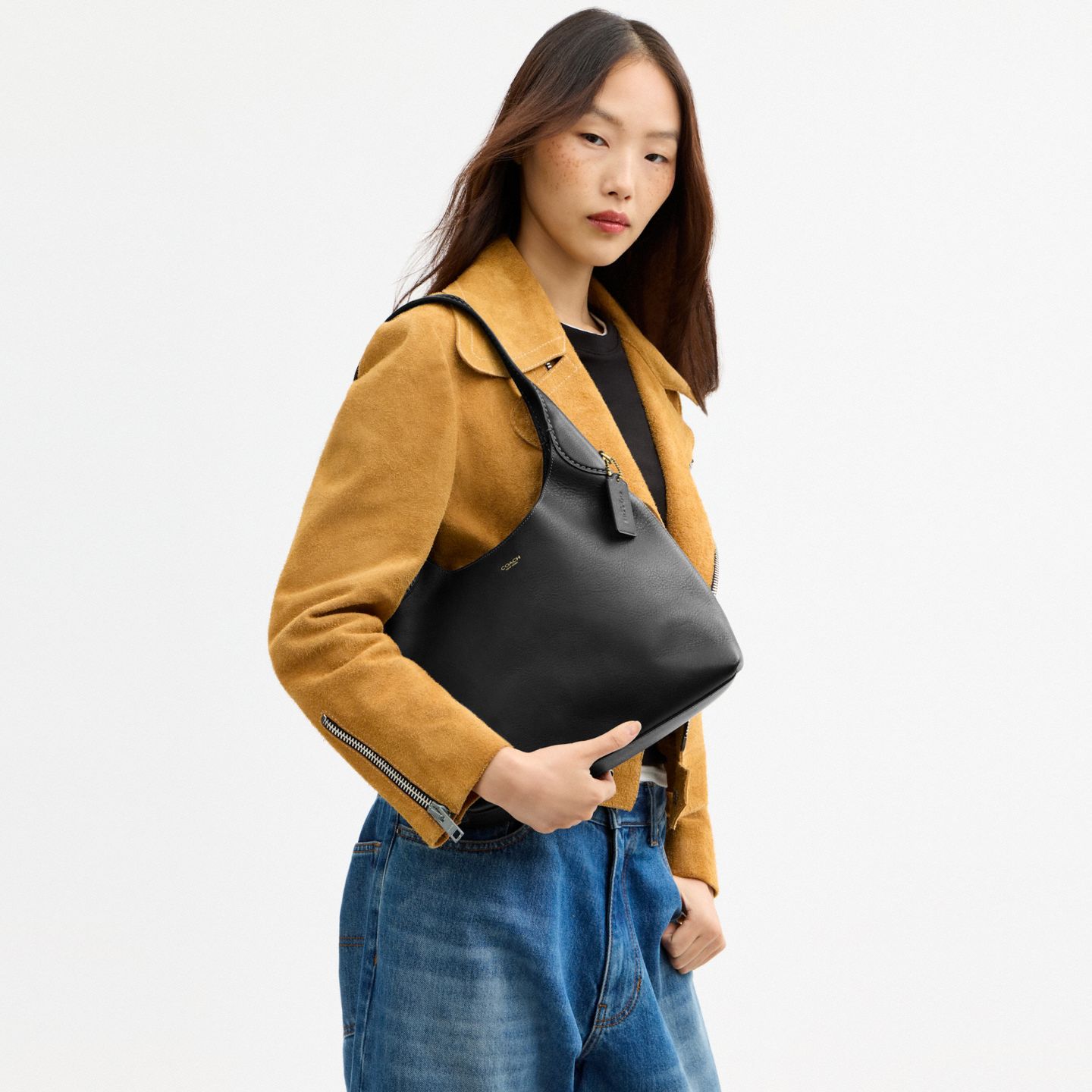 Женская сумка Coach Brooklyn Shoulder Bag 28, цвет: Латунный / Чёрный — фото 5