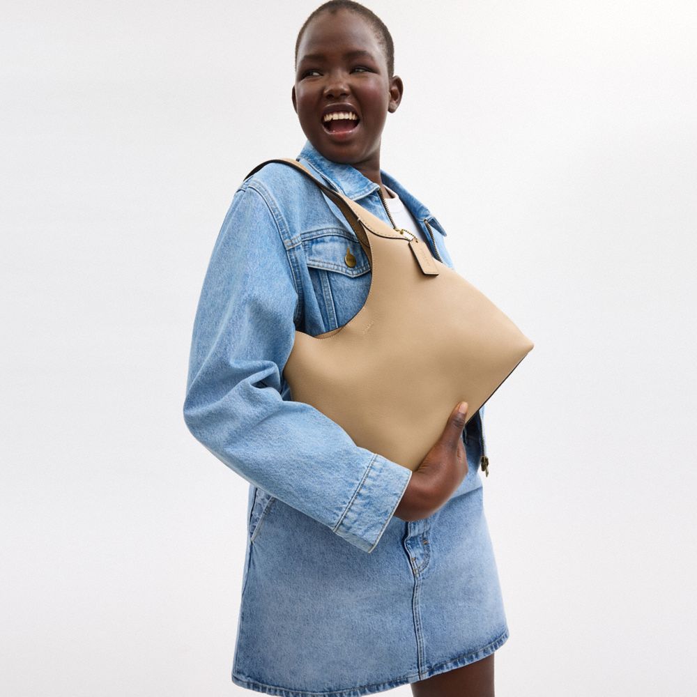 COACH®,Brooklyn Shoulder Bag 28,Leather,Hobo,Logo,Engraved Detail,Casual,Beige,Detail View