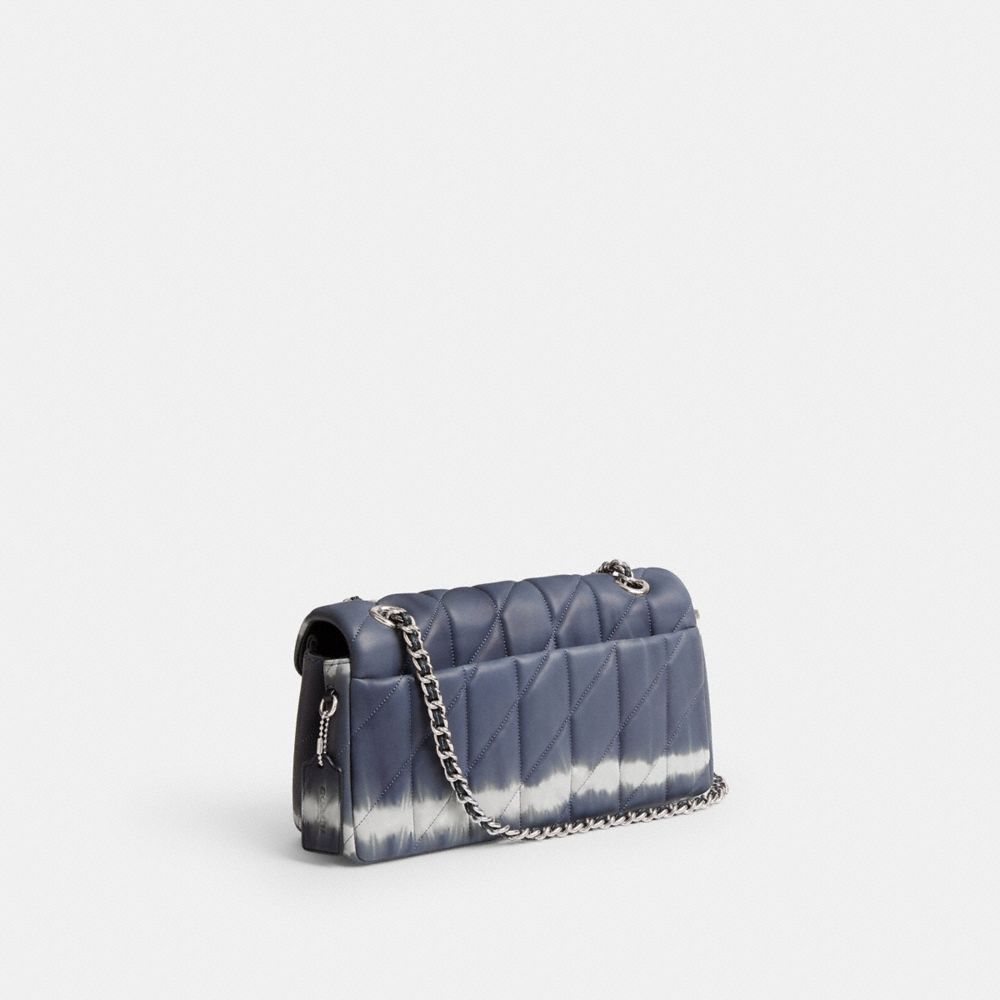 COACH®,PORTÉ-ÉPAULE TABBY 26 MATELASSÉ AVEC TEINTURE SUR NŒUDS,Cuir nappa,Argent/Bleu marine minuit,Angle View