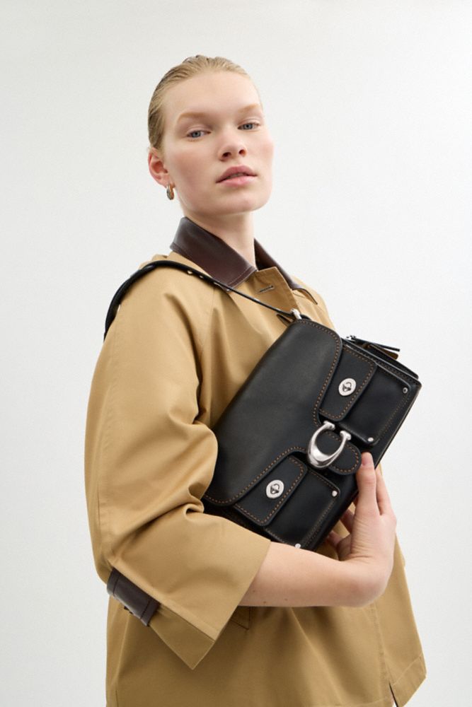 COACH®,Cargo Turnlock Soft Tabby,Leather,Shoulder Bag,Studded,Logo,Pen Holder,Casual,Black