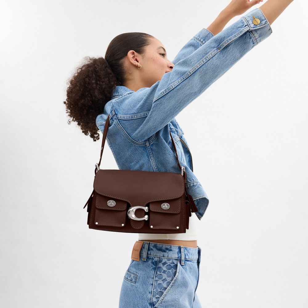 COACH®,Cargo Turnlock Soft Tabby,Leather,Shoulder Bag,Studded,Logo,Pen Holder,Casual,,Detail View
