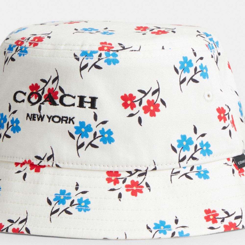 COACH®,CHAPEAU CLOCHE À IMPRIMÉ FLORAL PROMENADE,Craie/Bleu