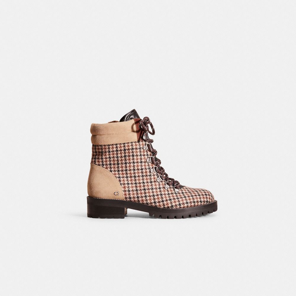 Houndstooth boots 2024