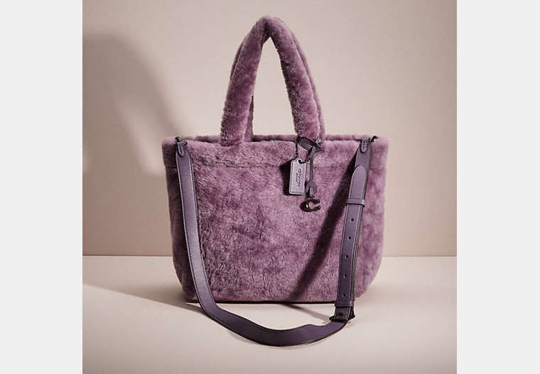 COACH®,RESTORED TOTE 28 IN SIGNATURE SHEARLING,Shearling,Pewter/Dusty Purple,Front View