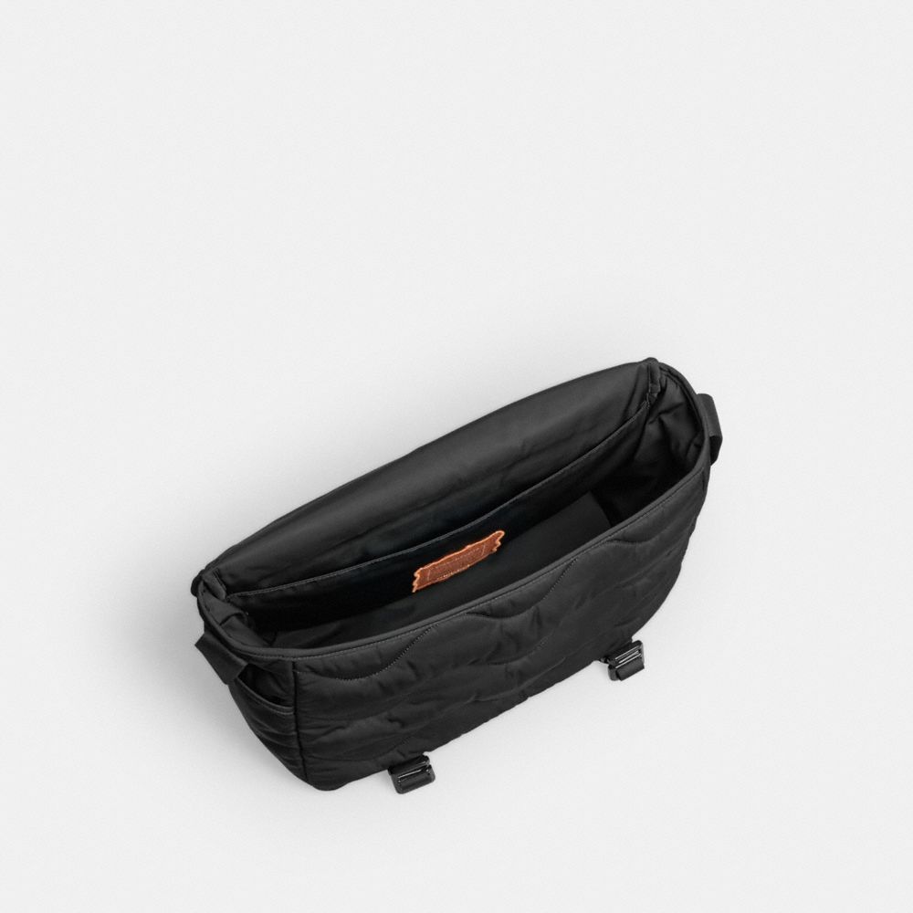 Coach Topia Loop Kuriertasche In Black