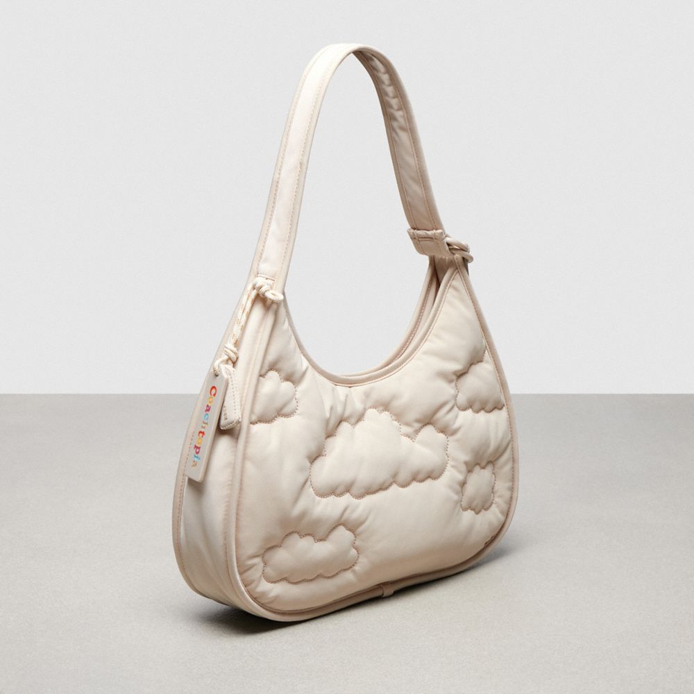 COACH®,Sac Ergo Coachtopia Loop en polyester recyclé avec matelassage orné de nuages,Polyester recyclé,Nuage/Nuage,Angle View
