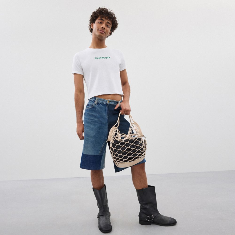 COACH®,Sac panier Soho en cuir régénéré,Cuir régénératif,Noir/Craie,Detail View