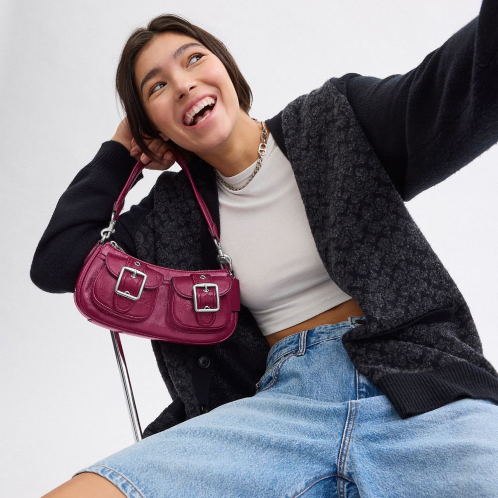 COACH®,SAC ASHTON,Cuir innovant,Argenté/Rose,Detail View