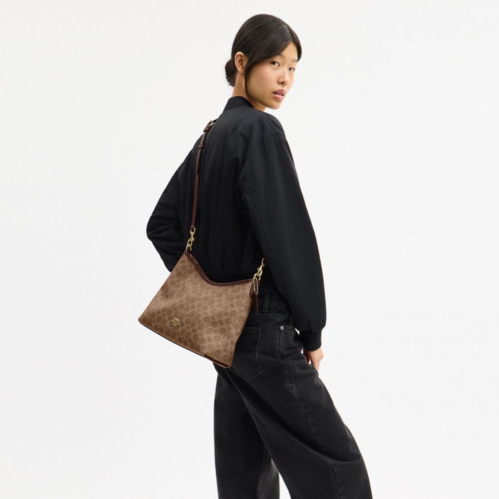 COACH®,Laurel Shoulder Bag In Signature Canvas,Canvas,Shoulder Bag,Piping,Casual,Brown