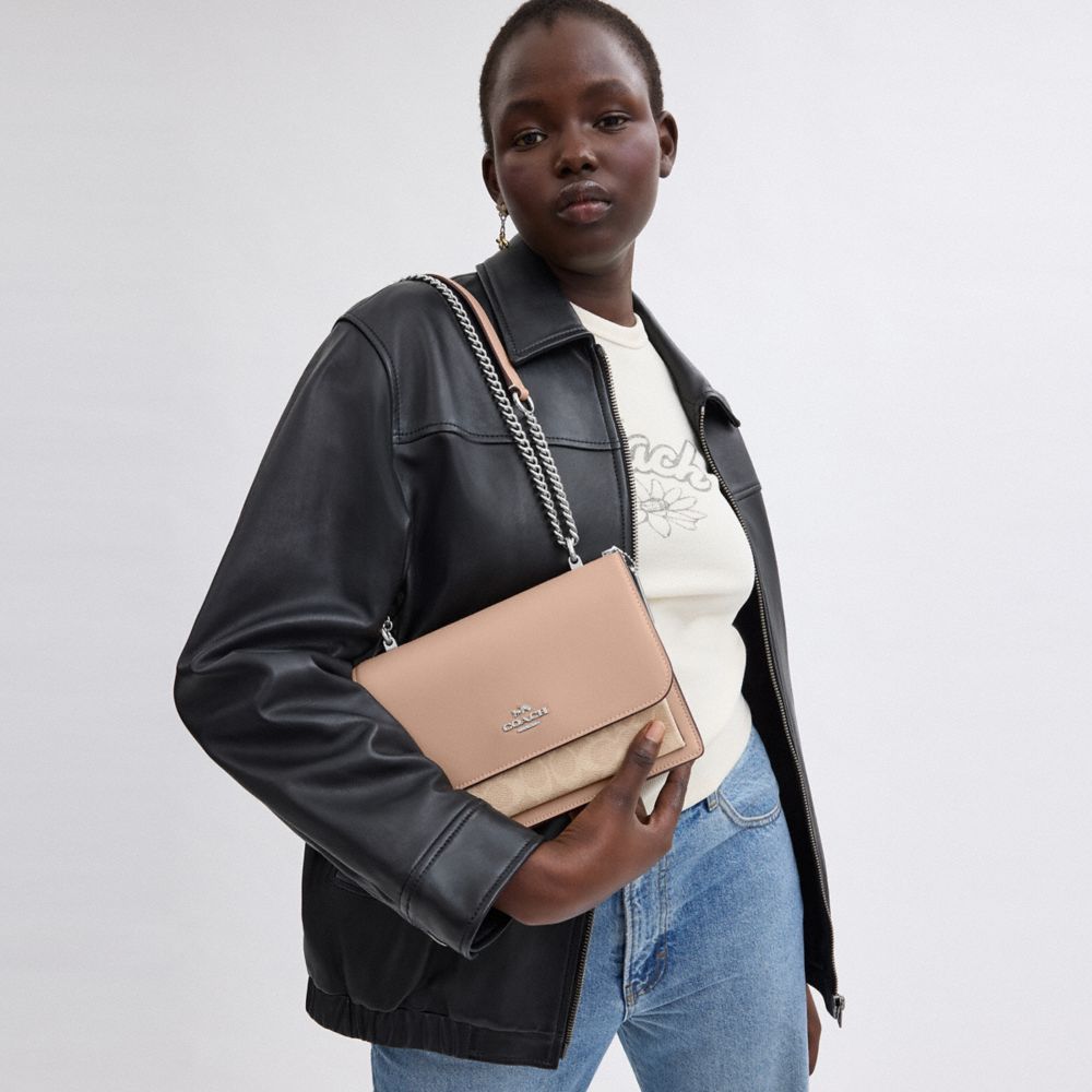 COACH®,Klare Crossbody Bag In Signature Canvas,Crossbody,Chain Detail,Pattern,Day Party,Beige,Detail View