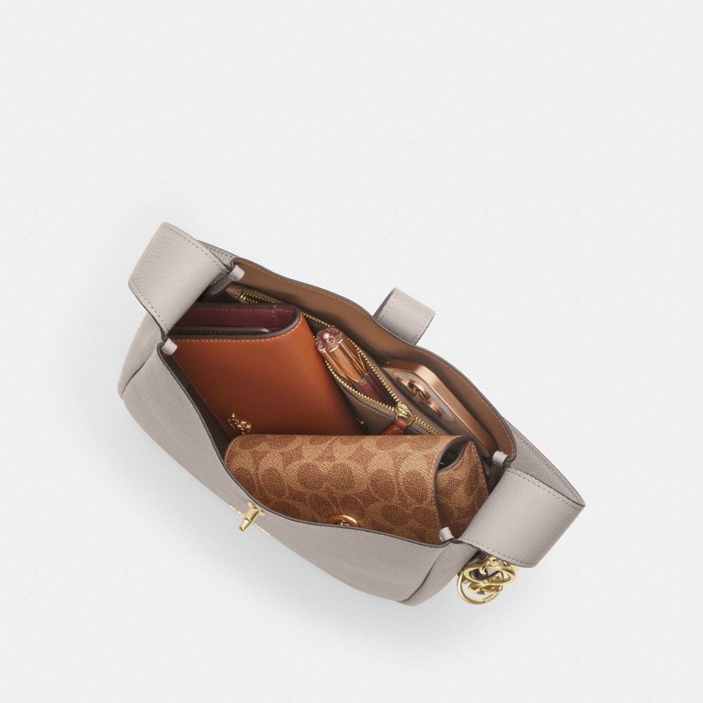 美品！COACH ハンドバッグ F18650とCOACHボディバッグセット 【公式通販】