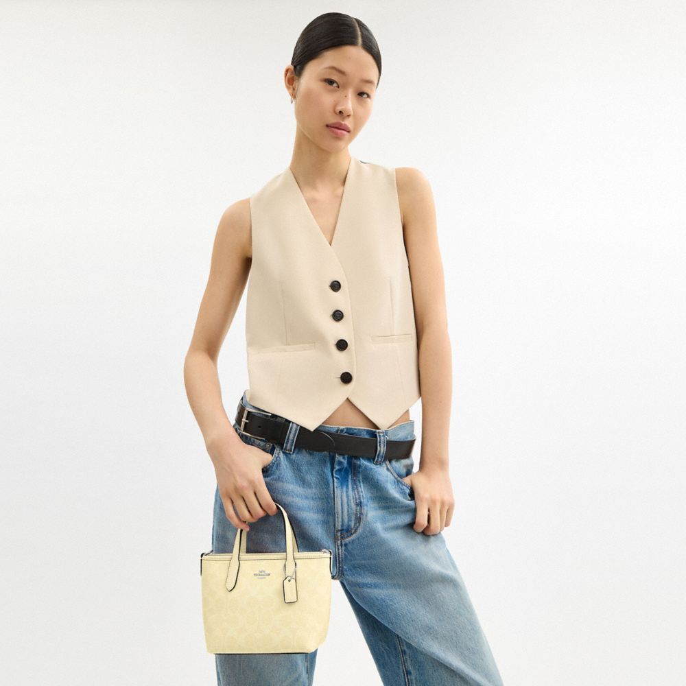 COACH®,シティ ミニ トート バッグ・シグネチャー キャンバス,ミニバッグ&お財布ショルダー,ｼﾙﾊﾞｰ/ﾍｲ