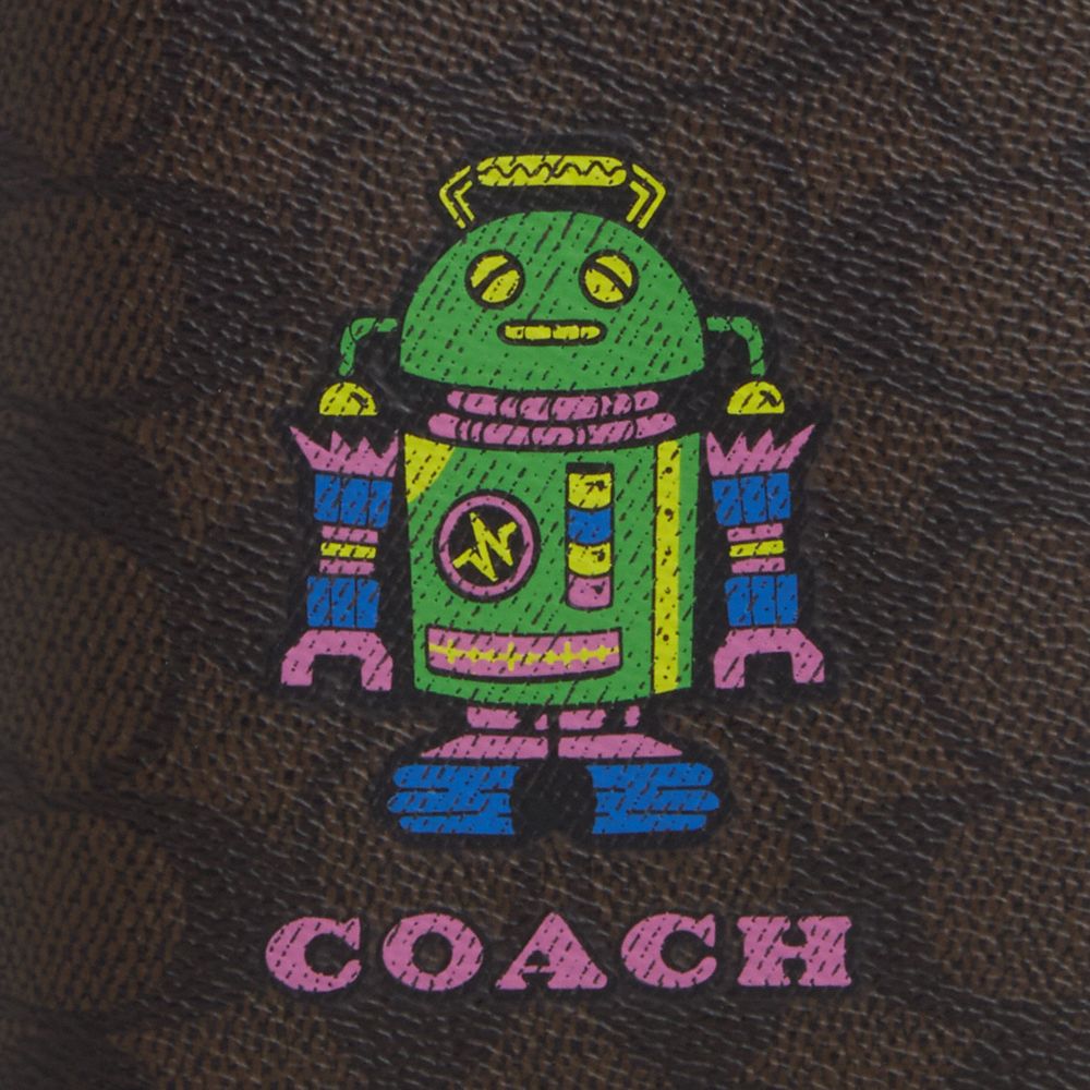 COACH®,PORTE-PASSEPORT AVEC ÉTUI-CARTES COSMIC COACH AVEC IMPRIMÉ ROBOT,QB/Noyer multi