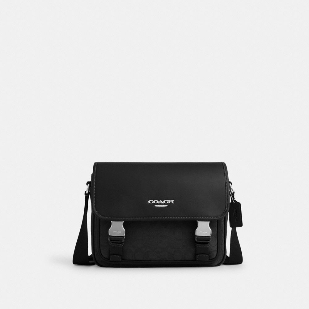 COACH メッセンジャーバッグ　トラック　ロゴ型押し　シグネチャー　大容量 COACH コーチ メッセンジャーバッグ シグネチャー ロゴ型押し 美