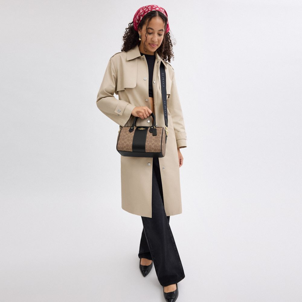 COACH®,SAC SATCHEL ROWAN EN TOILE EXCLUSIVE,Toile exclusive,Or/Bronzé/Noir,Detail View