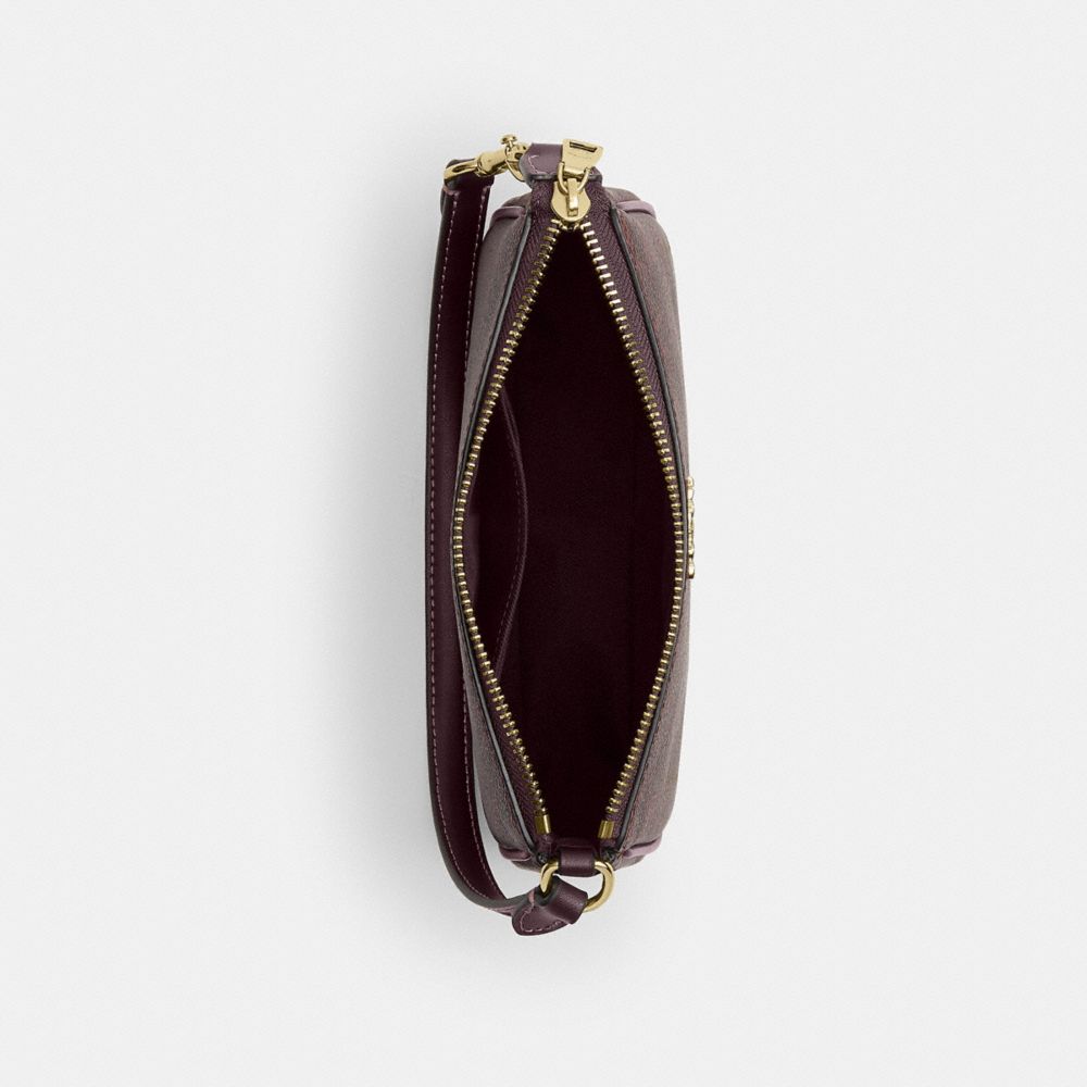 Nolita 19 Signature Canvas