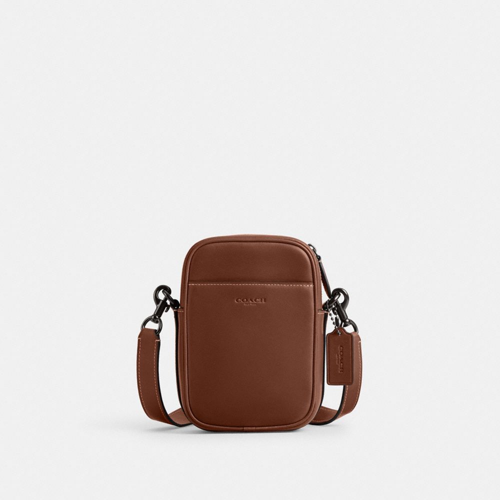 Coach In Redwood