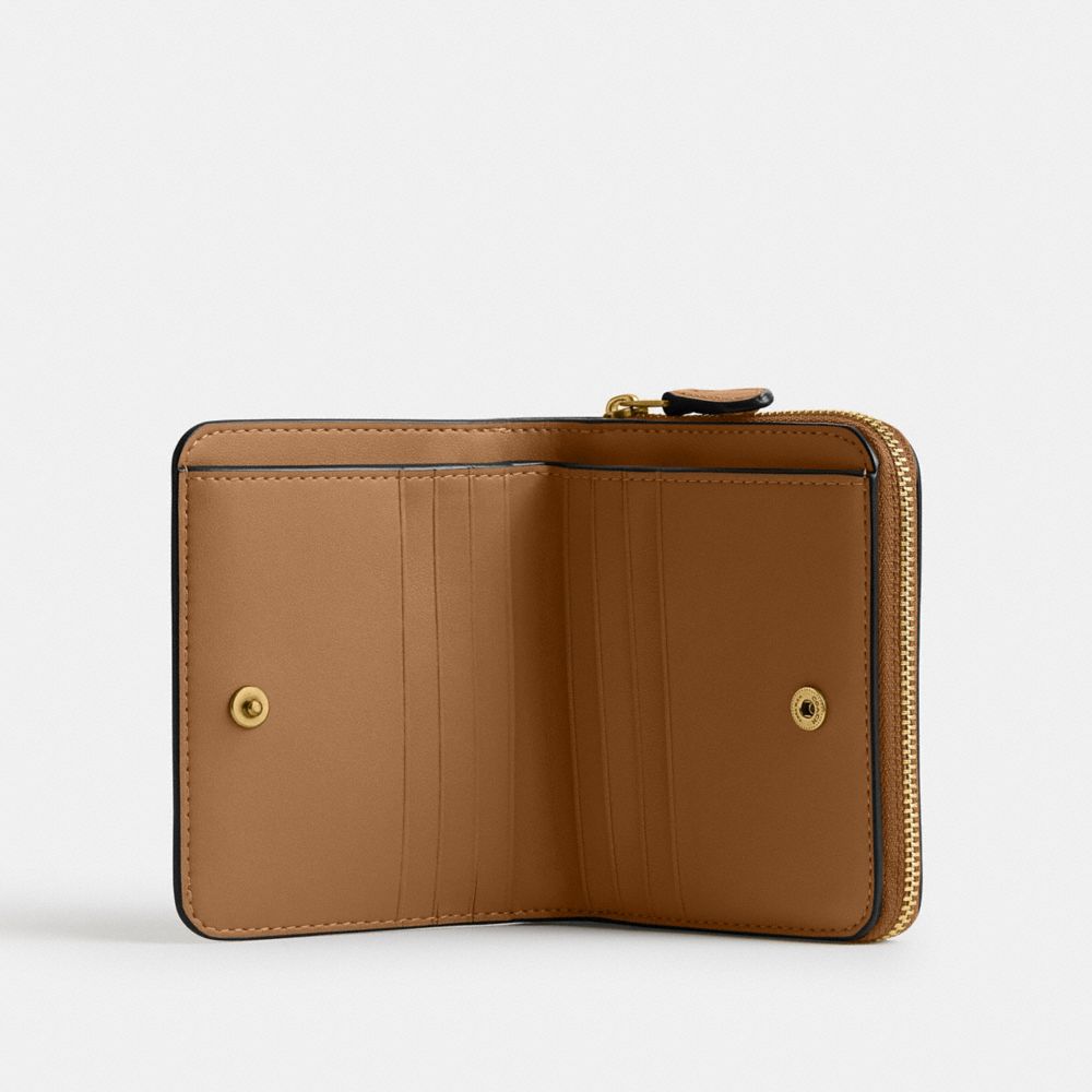 Coach New York Billfold Wallet In Brass/honey Brown