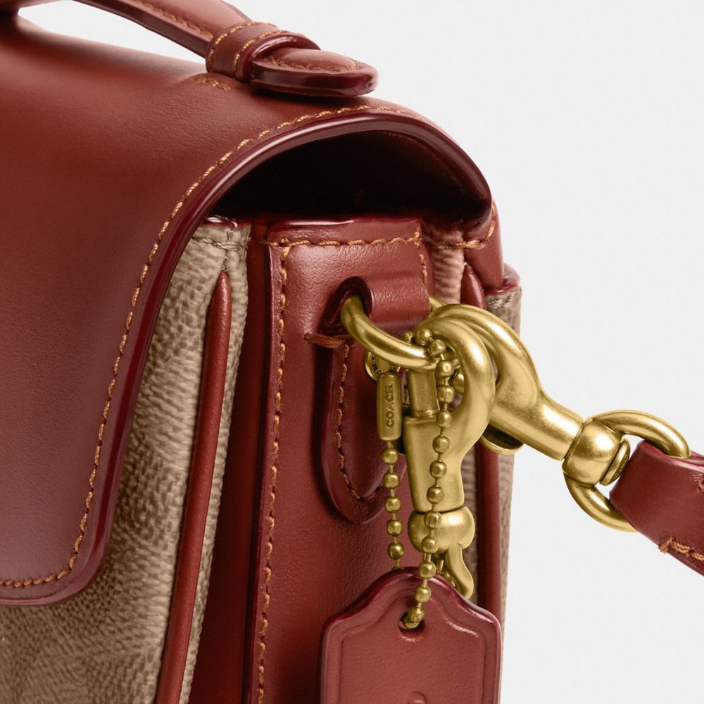 公式】COACH – コーチ | キャシー クロスボディ バッグ 17