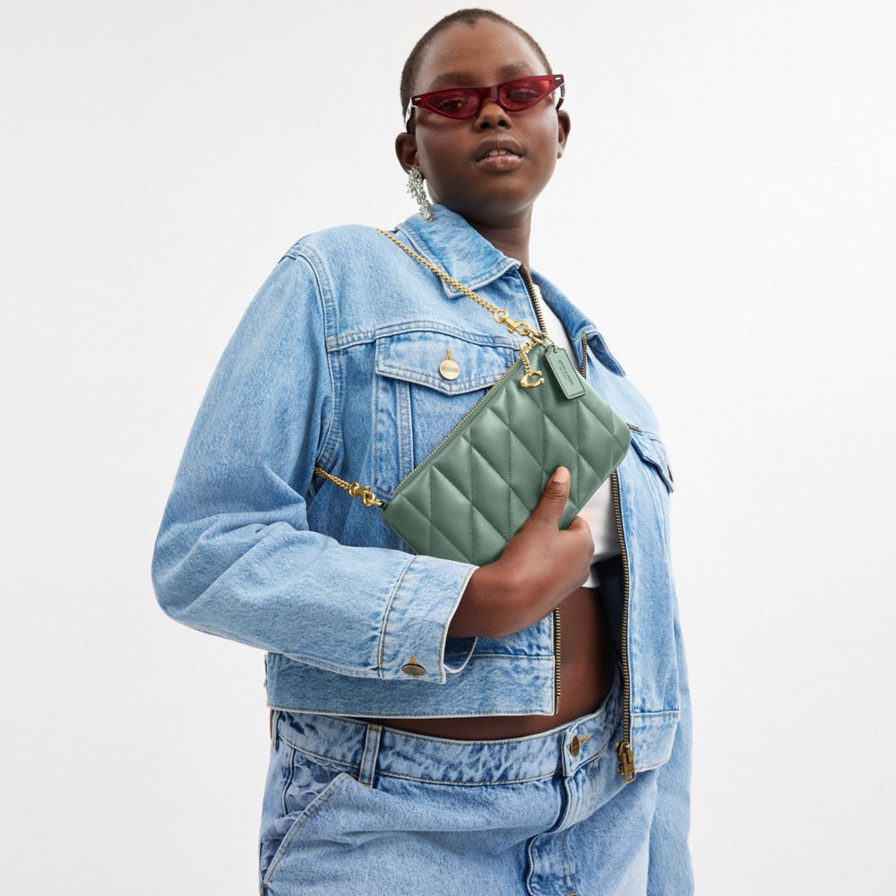 Shop Coach Pouch Mit Kissensteppung In Green