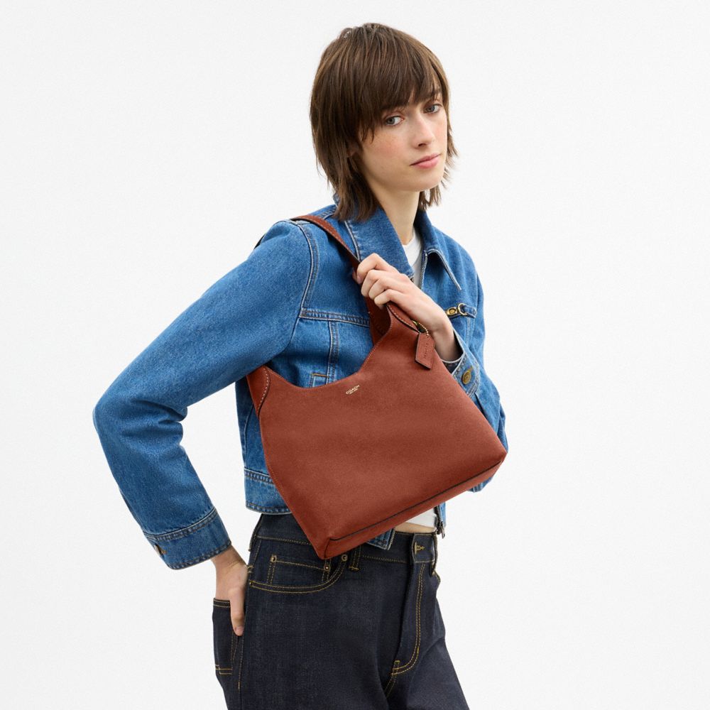 COACH®,SAC ÉPAULE BROOKLYN 28,Daim,B4/Argile,Detail View