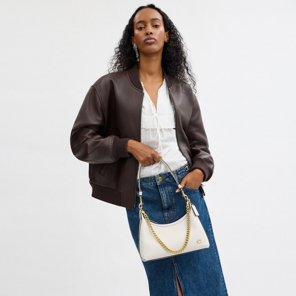 Coach In Brass/chalk