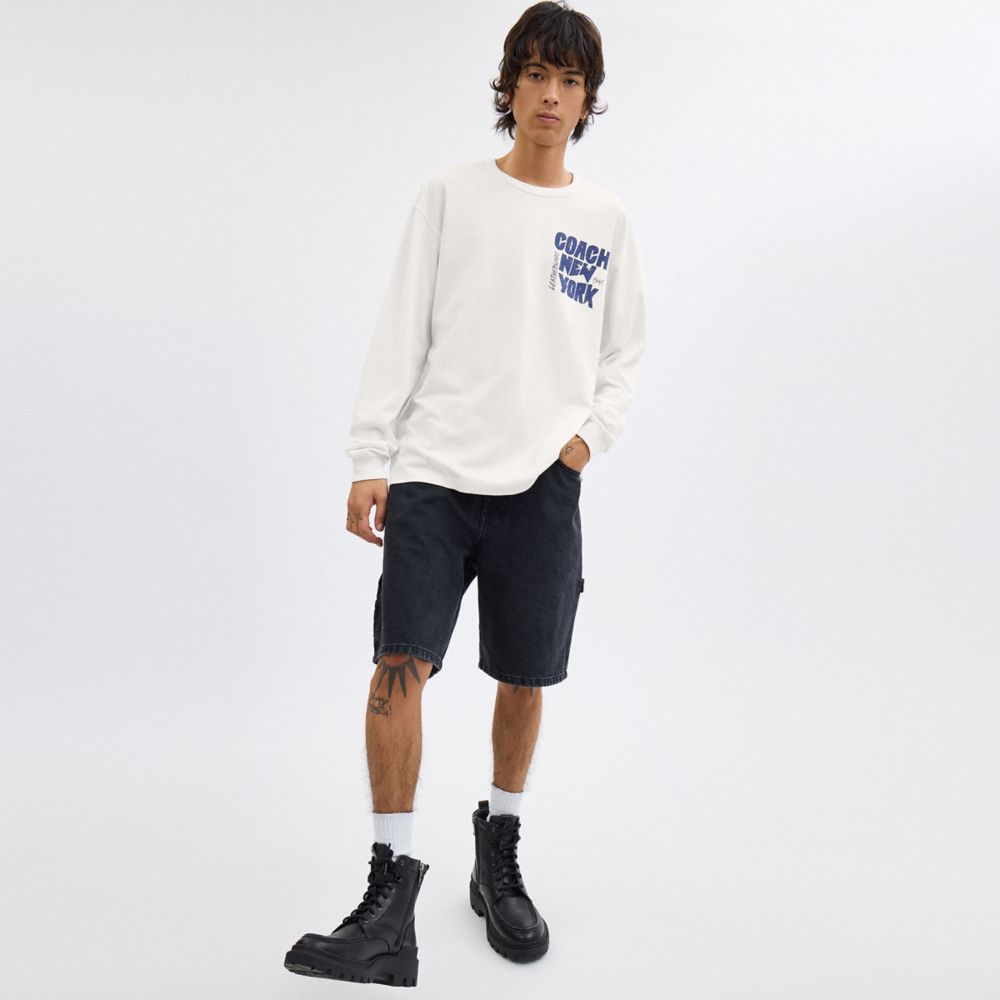 COACH®,T-SHIRT MANCHES LONGUES À MOTIF NEW YORK EN COTON BIOLOGIQUE,Blanc,Scale View