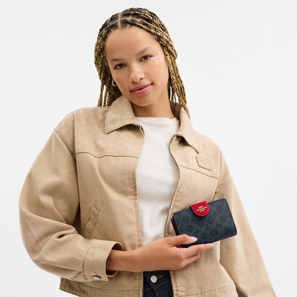 COACH® Outlet | Medium Corner Zip Wallet