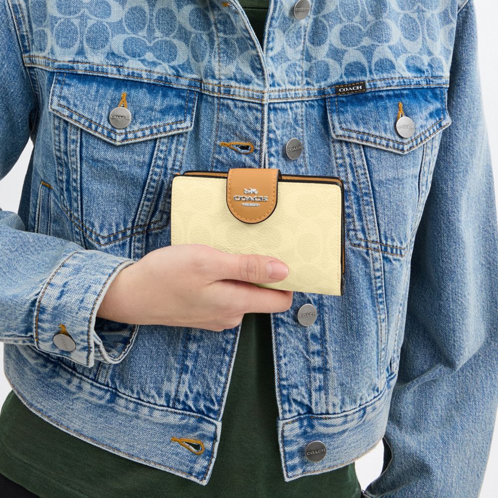 COACH®,Medium Corner Zip Wallet In Signature Canvas,Coin,Bi Fold,Sustainable,Casual,,Detail View