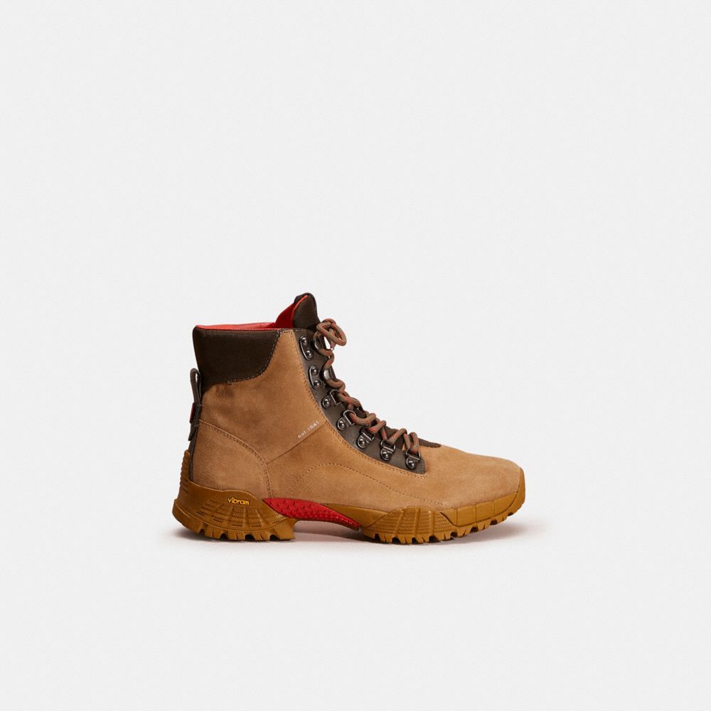 Coach hiker shop