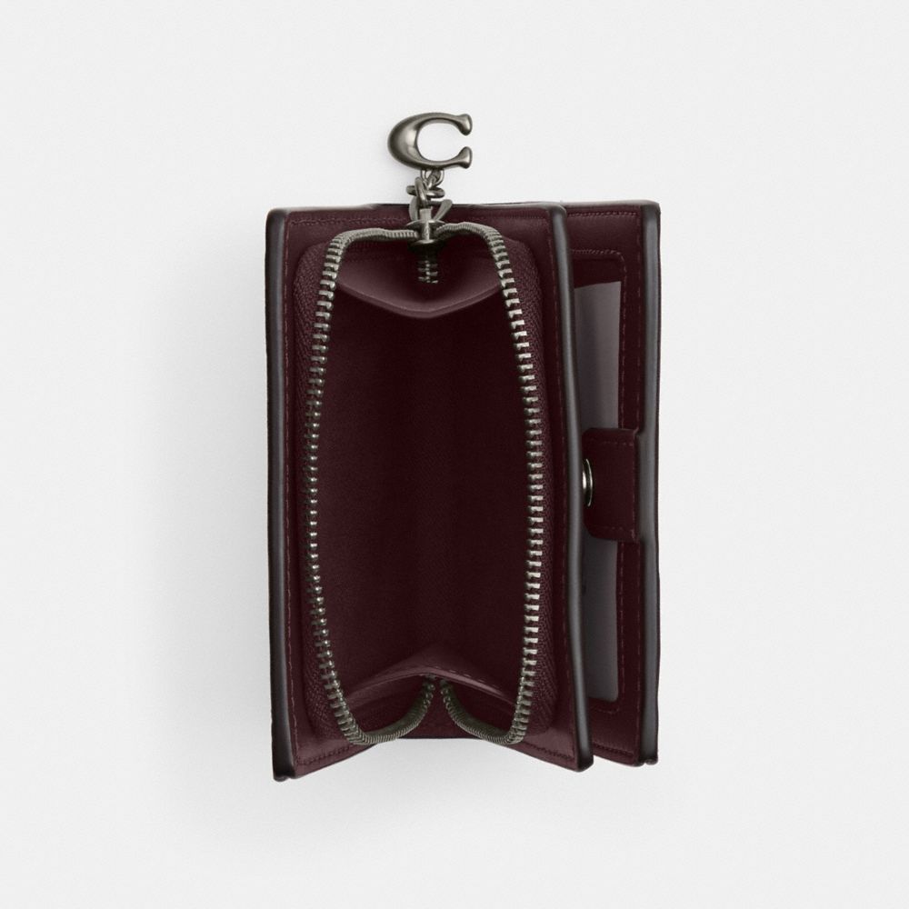 COACH®,Boxed Snap Wallet And Picture Frame Bag Charm With Star Print,Calfskin Leather,Bag Charm,Bi Fold,Logo,Metal,Key Rin...,Brown,Interior View