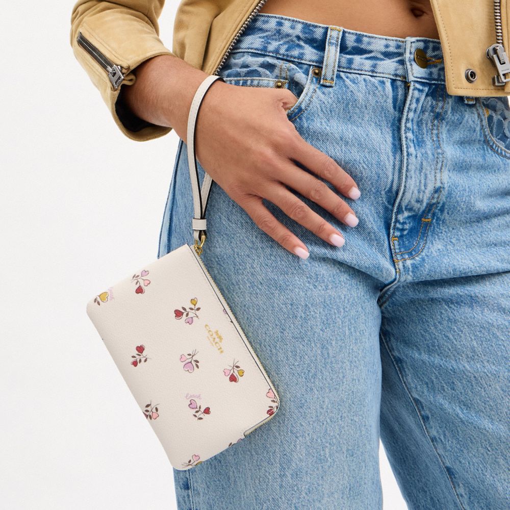 COACH®,Corner Zip Wristlet With Heart Print,Wristlet,Logo,Metal,Casual,Cream,Detail View