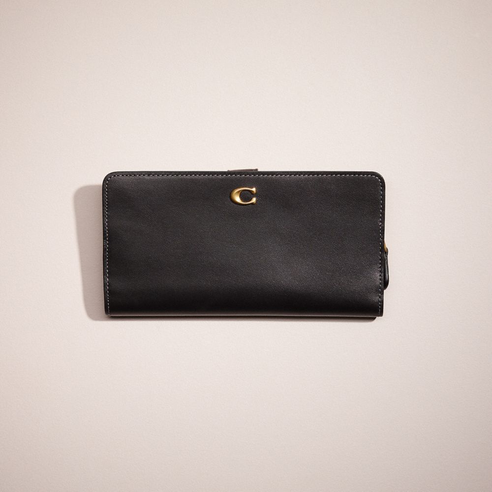 COACH®,Restored Skinny Wallet,Calfskin Leather,Continental,Logo,Metal,Casual,,Front View