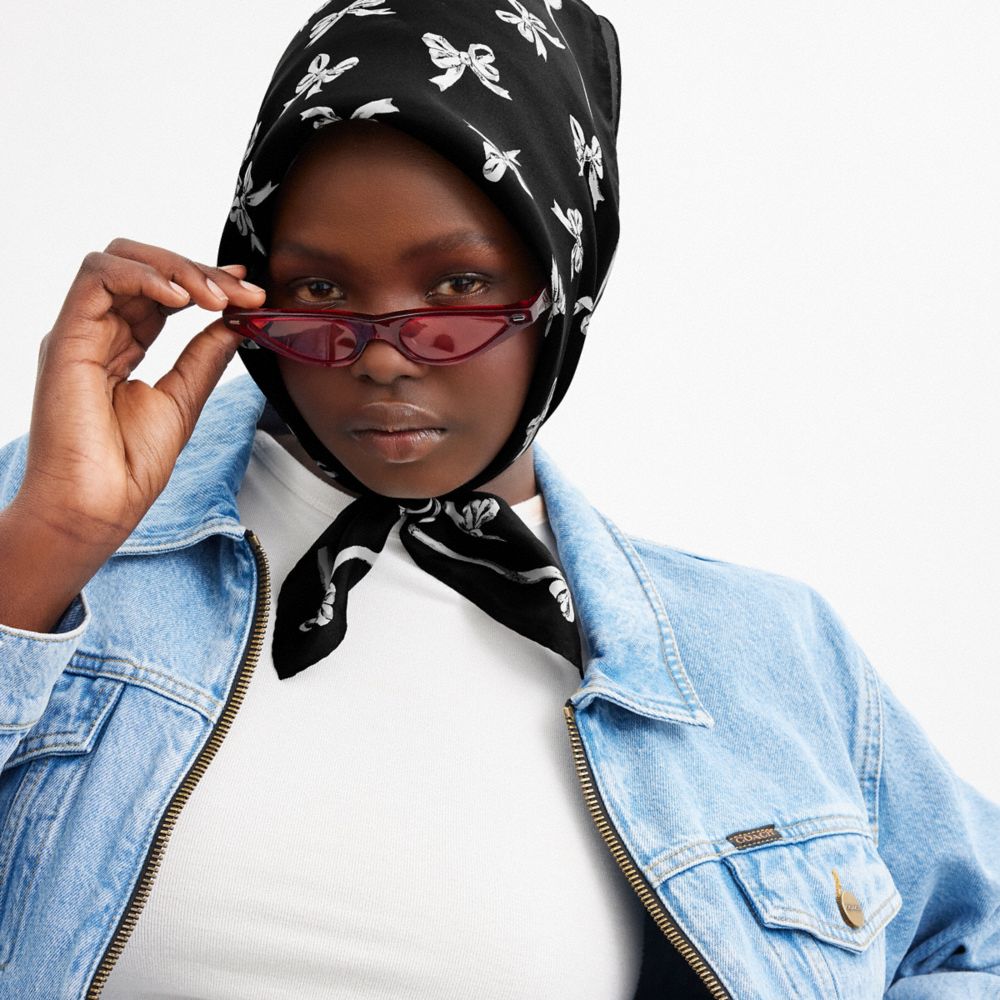 COACH®,ボウ プリント シルク バンダナ,ファッション雑貨,