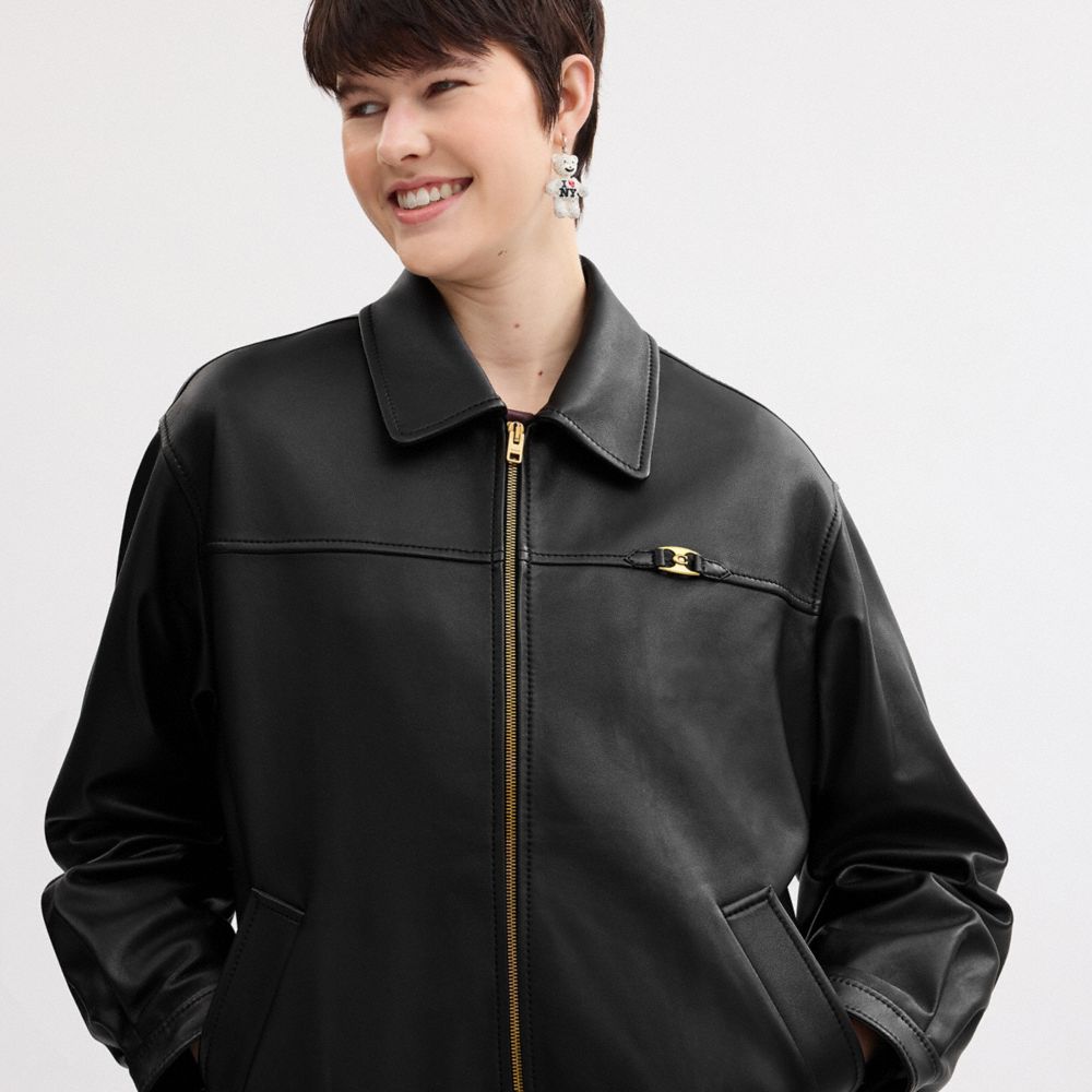 Женские куртки Coach Heritage C Plaque Oversized Leather Jacket — фото 5