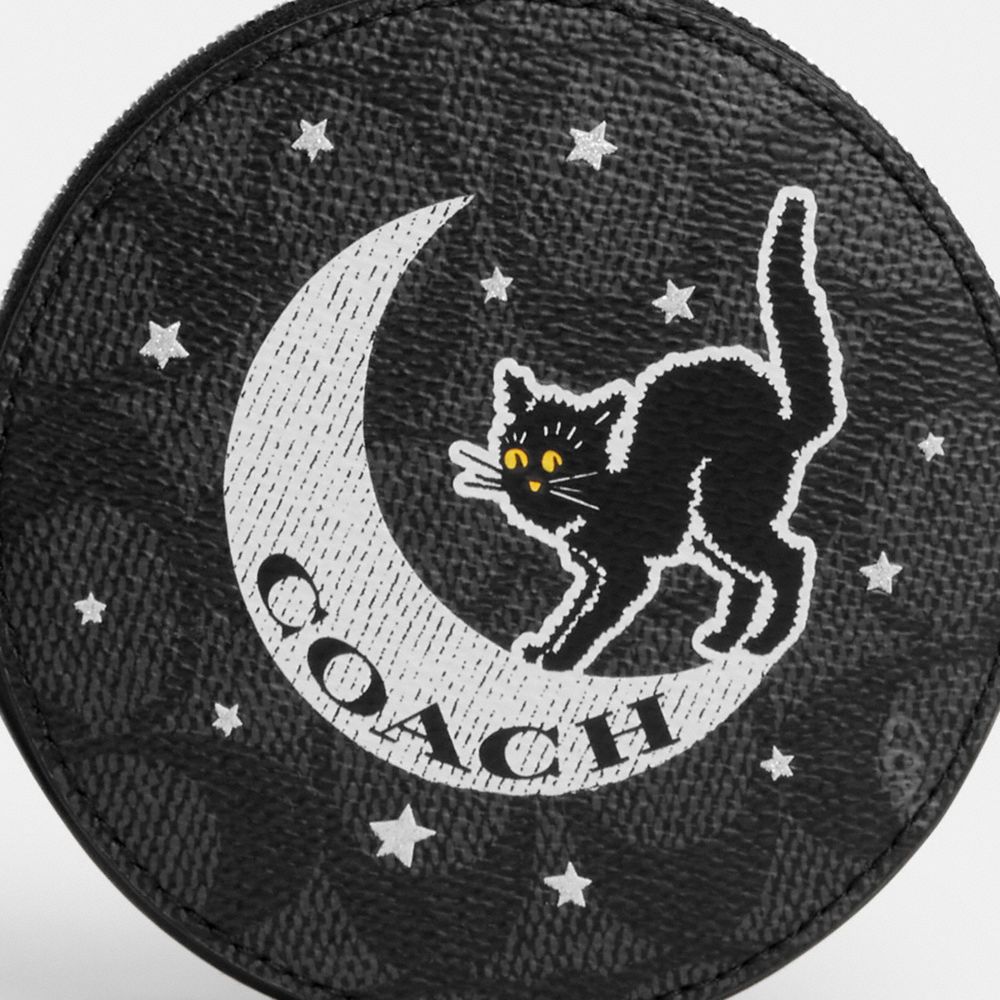 COACH®,ÉTUI À MONNAIE EN TOILE SIGNATURE AVEC GRAPHIQUE D’HALLOWEEN,Imprimé Novelty,Argent/Anthracite/Noir multi