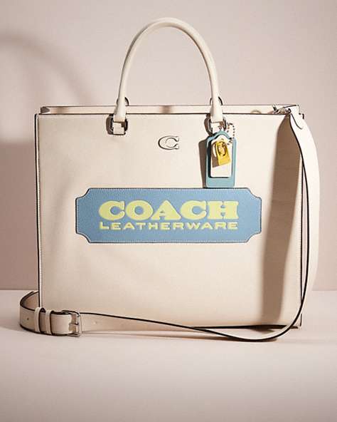 COACH®,UPCRAFTED TOTE 40 WITH SIGNATURE CANVAS,X-Large,Chalk,Front View
