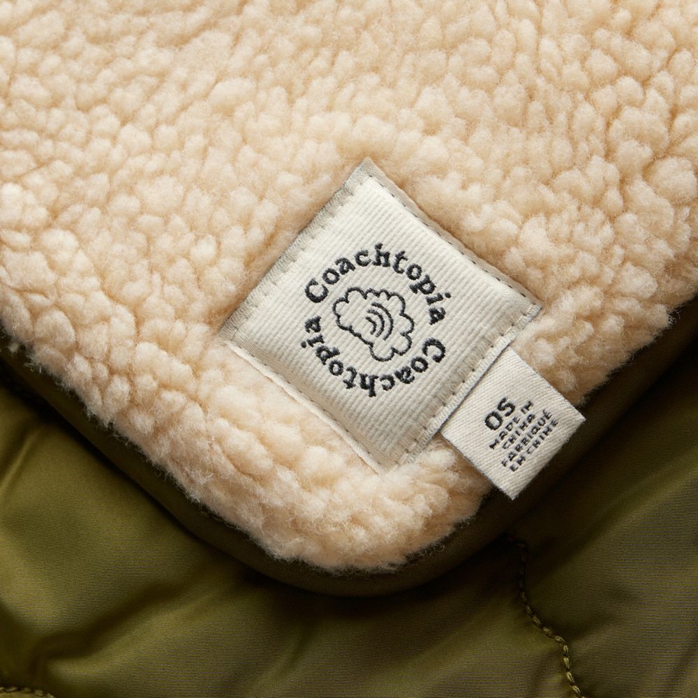 COACH®,Coachtopia Loop Scarf With Sherpa Lining,Recycled Polyester,Lining Sherpa,Infinity,Rectangle,Applique,Logo,NFC Tech...,Olive
