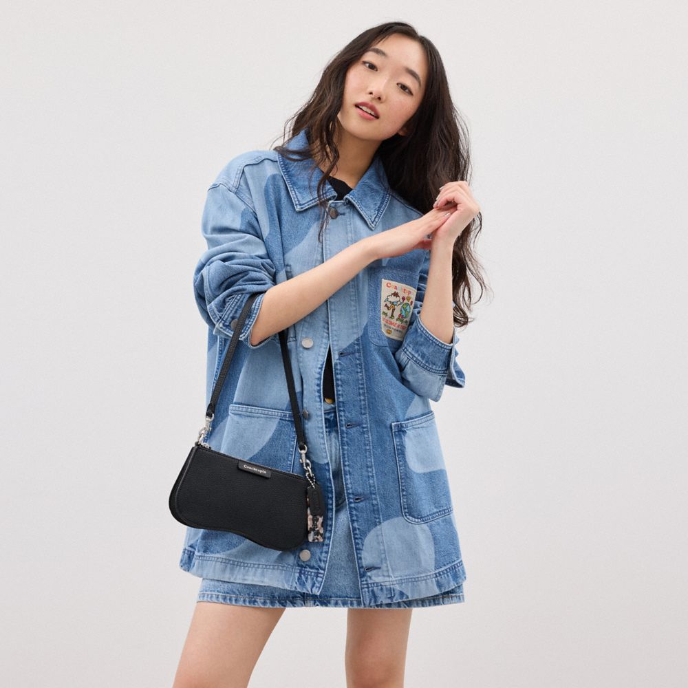 COACH®,Wavy Shoulder Bag In Pebbled Coachtopia Leather,Black,Detail View