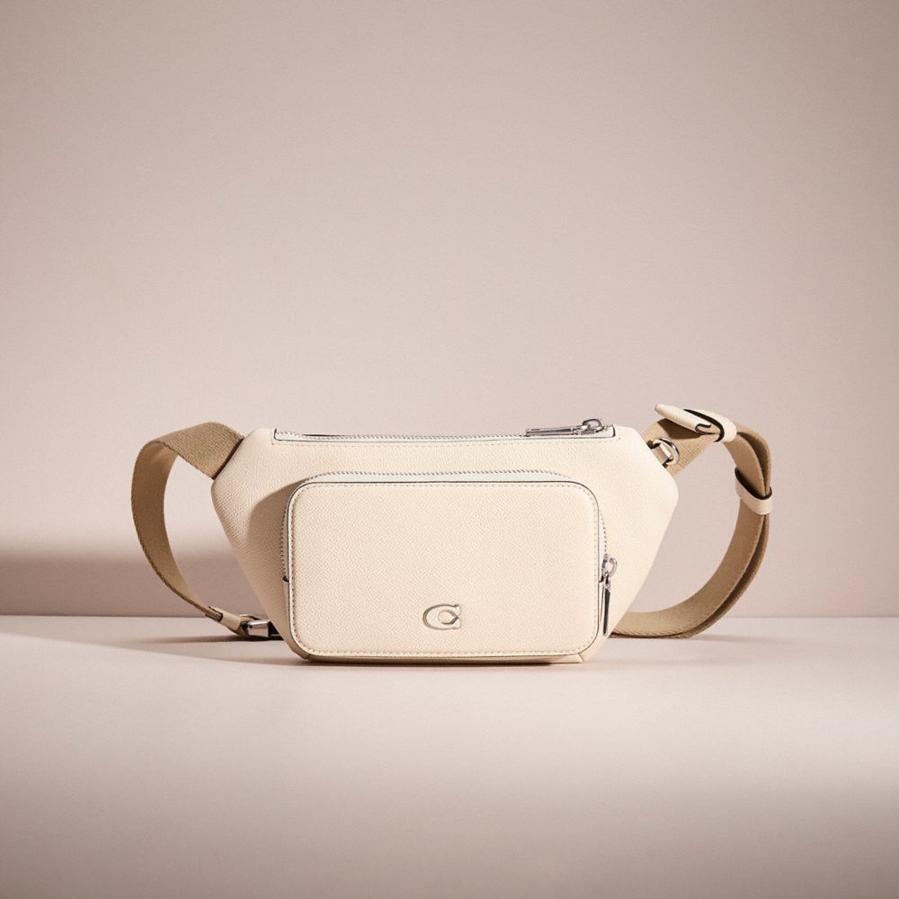 ショルダーバッグ coach Belt Bag With Signature Canvas Interior Detail COACH® | Belt Bag With Signature Canvas Interior Detail