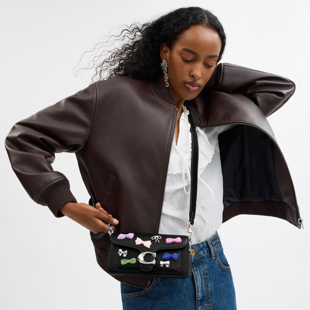 COACH®,SAC ÉPAULE TABBY 20 AVEC NŒUDS,Argenté/Noir