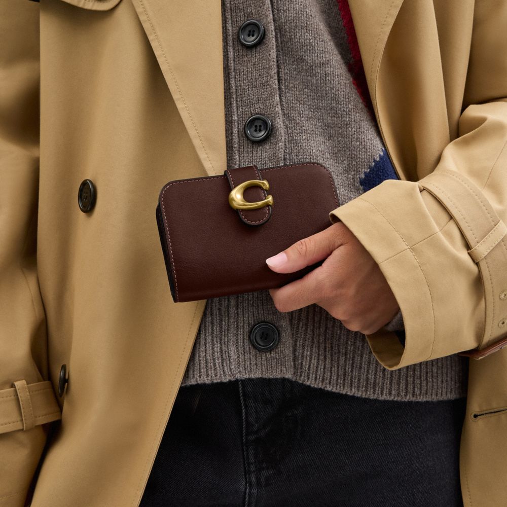 COACH®,Tabby Wallet,Leather,Bi Fold,Metal,Logo,Casual,,Detail View