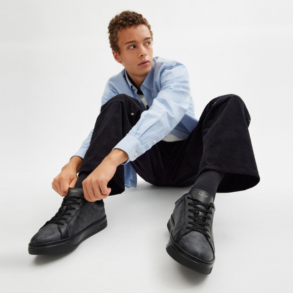 Coach High Line Sneaker In Signature Canvas In Graphite/black