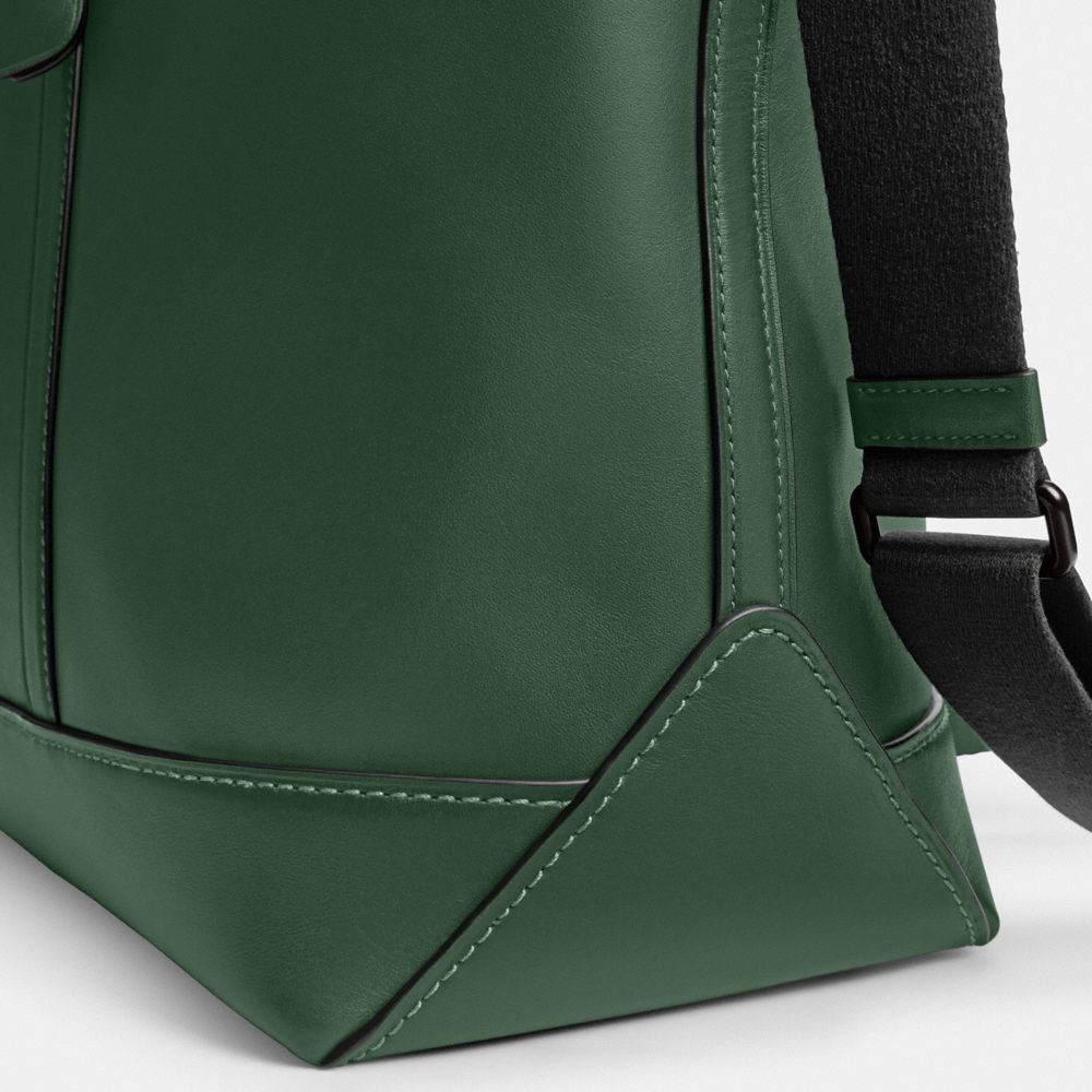 COACH®,Vert Chasseur,Closer View
