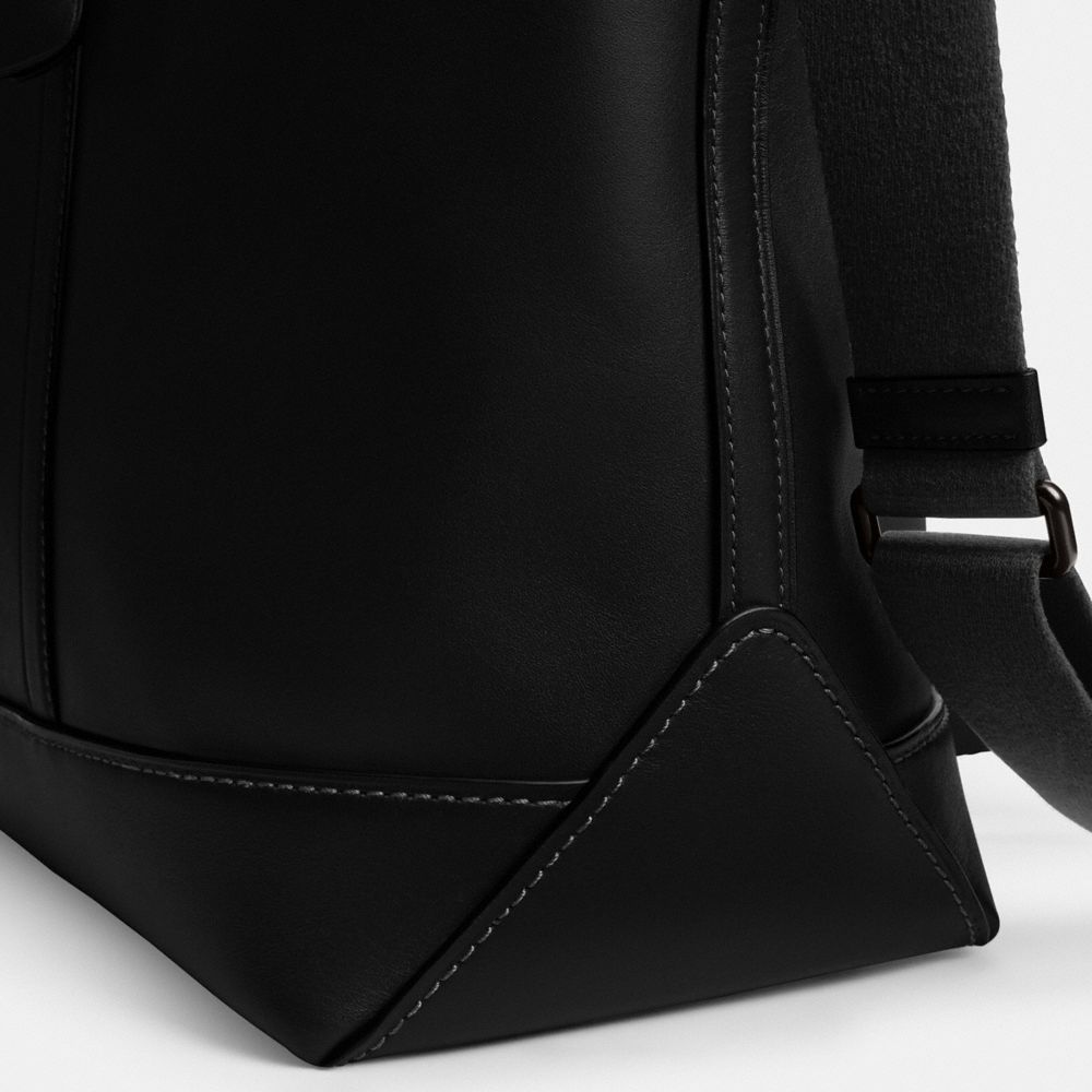 Coach Metropolitan Carryall In Black