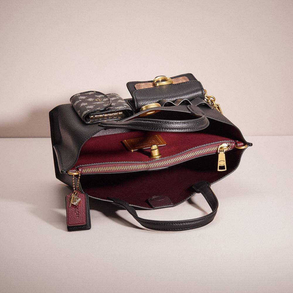 COACH®,Cuir galet poli,Laiton/Noir,Inside View,Top View