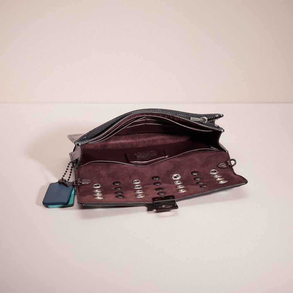 COACH®,UPCRAFTED HUTTON CLUTCH WITH COLORBLOCK QUILTING,Pewter/Midnight Navy Multi,Inside View,Top View