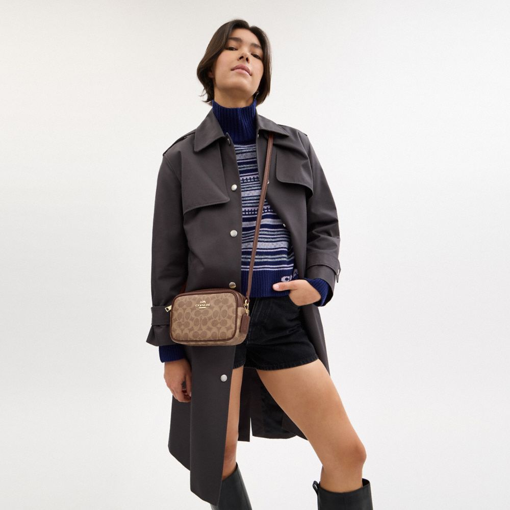 COACH®,MINI SAC APPAREIL PHOTO JAMIE EN TOILE EXCLUSIVE,Toile exclusive,Or/Marron orangé/Brun,Detail View