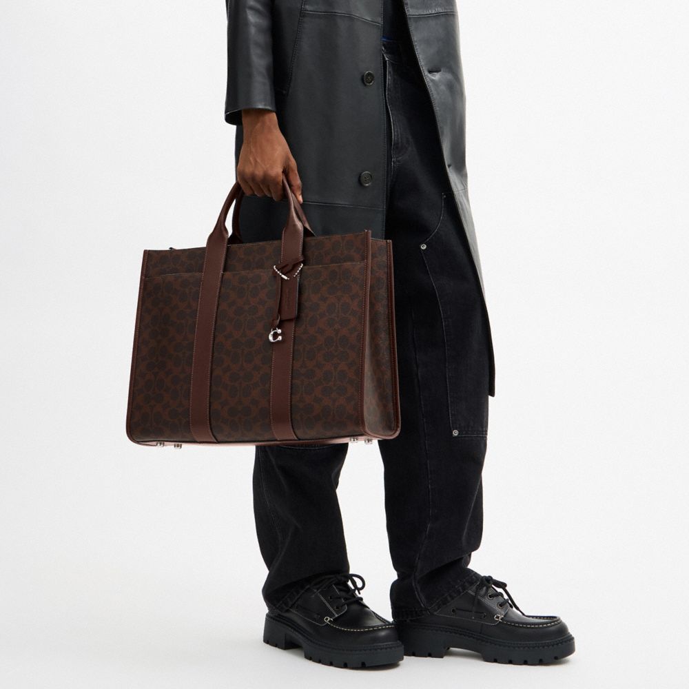 COACH®,Wesley Tote In Signature Canvas,Canvas,Leather,Tote,Casual,Multi Color,Detail View